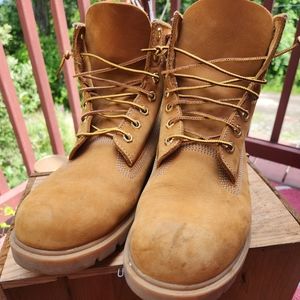 Timberland Boots  Men's 10 W , Tan GUC